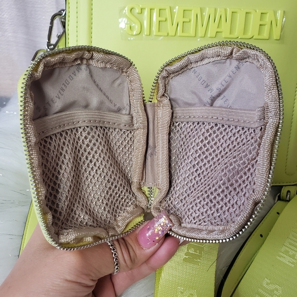 STEVE MADDEN lemon neon yellow bevelyn crossbody bag - Picture 6 of 7